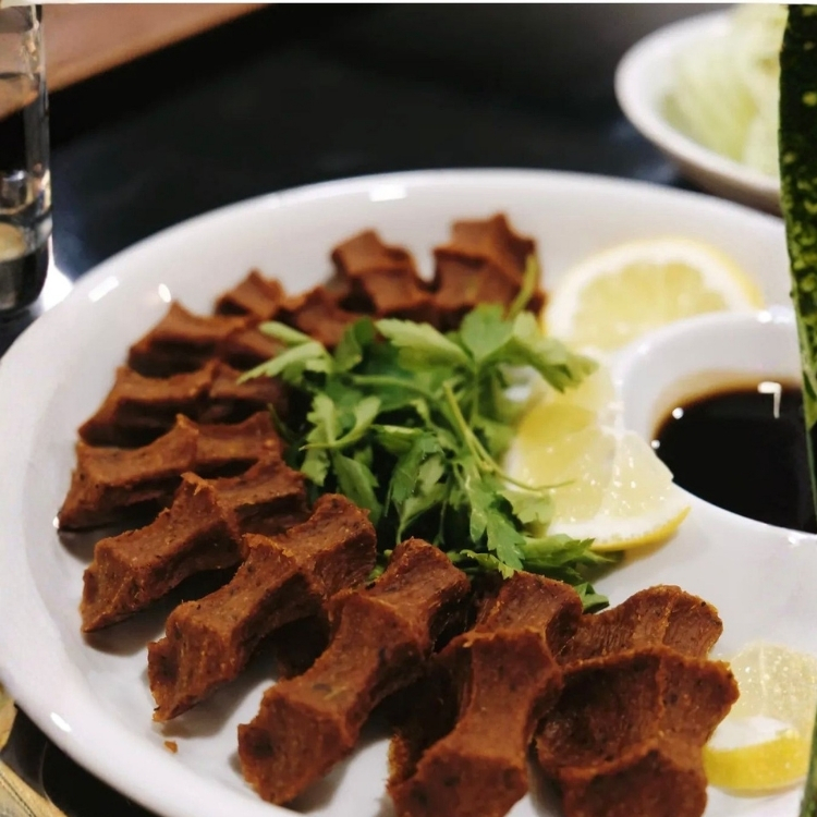 ÇİĞ KÖFTE